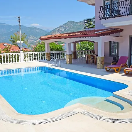 Villa Ahad *